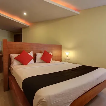Townhouse Oak Hotel U T Elite